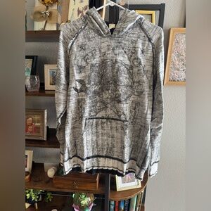 ⭐️Affliction Hoodie⭐️ Size Large.  Lightly worn with skull details.